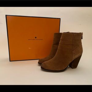 Arturo Chiang Booties